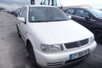 Custode arriere gauche VOLKSWAGEN POLO 3