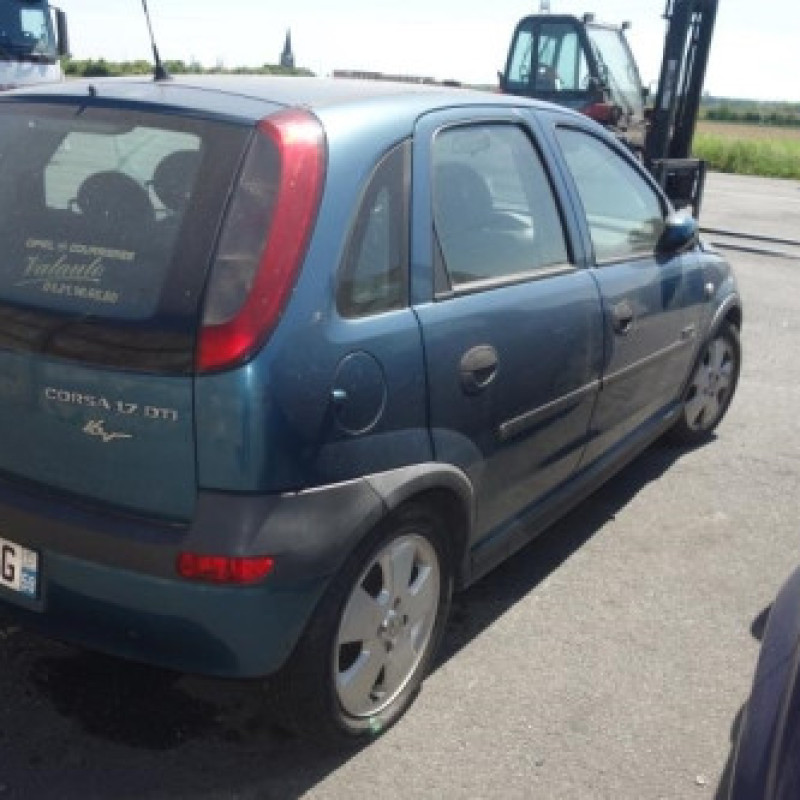 Aile avant droit OPEL CORSA C Photo n°3