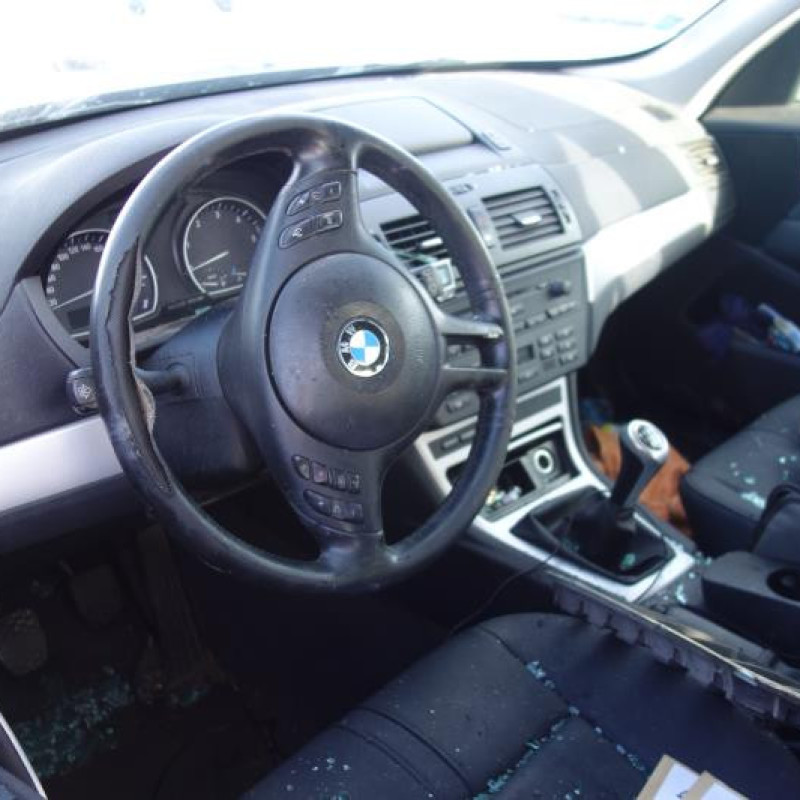 Plage arriere BMW X3 E83 Photo n°5