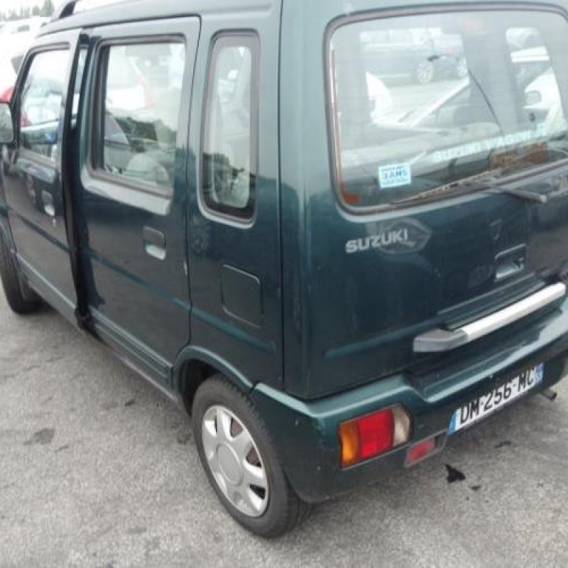 Pare choc arriere SUZUKI WAGON-R Photo n°6