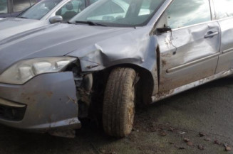 Pompe à carburant RENAULT LAGUNA 3