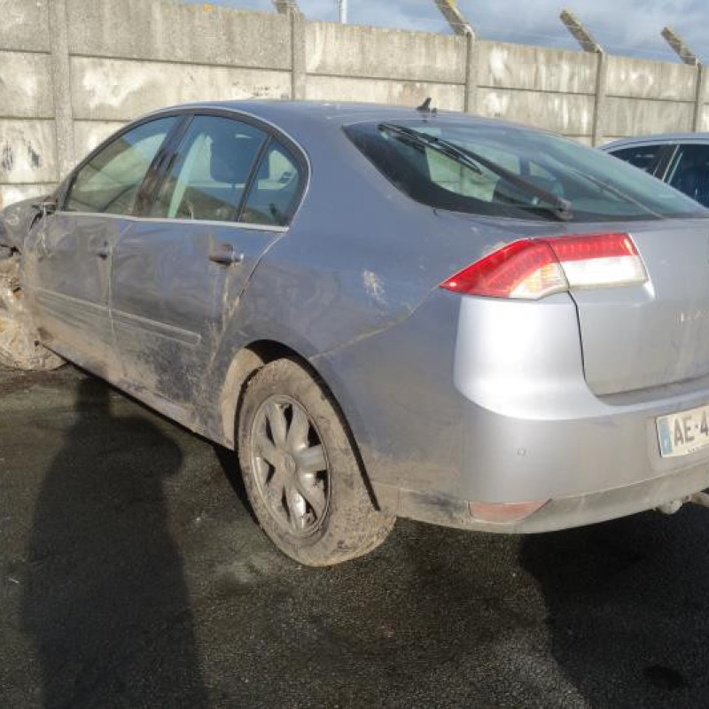 Pompe à carburant RENAULT LAGUNA 3 Photo n°7