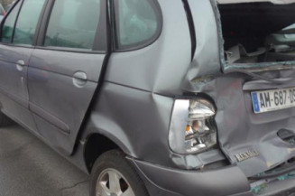 Plage arriere RENAULT SCENIC 1