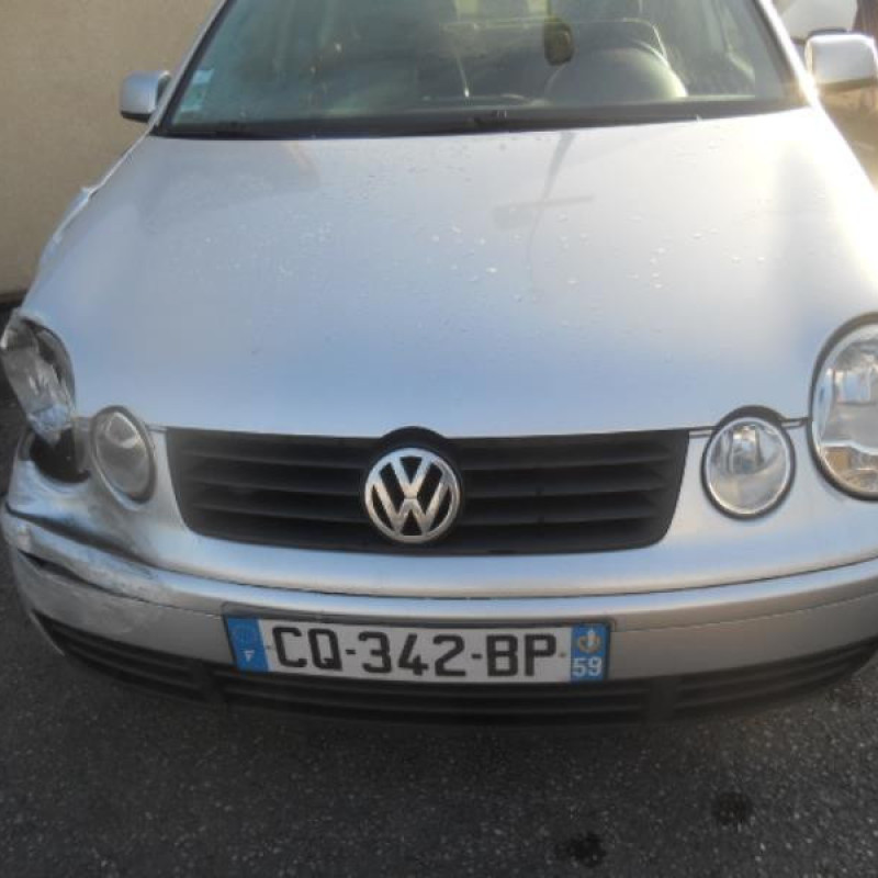 Leve vitre mecanique arriere droit VOLKSWAGEN POLO 4 Photo n°3