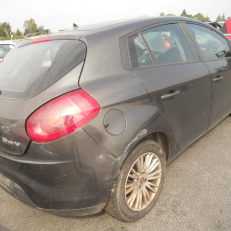 Vitre arriere gauche FIAT BRAVO 2 Photo n°4