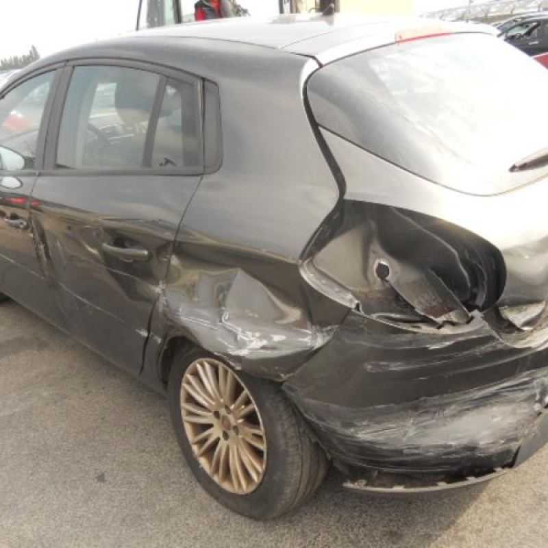 Vitre arriere gauche FIAT BRAVO 2 Photo n°5