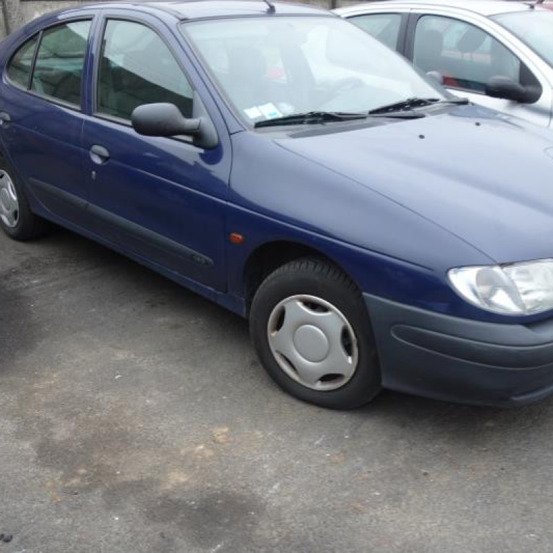 Boitier de prechauffage RENAULT MEGANE 1 Photo n°4