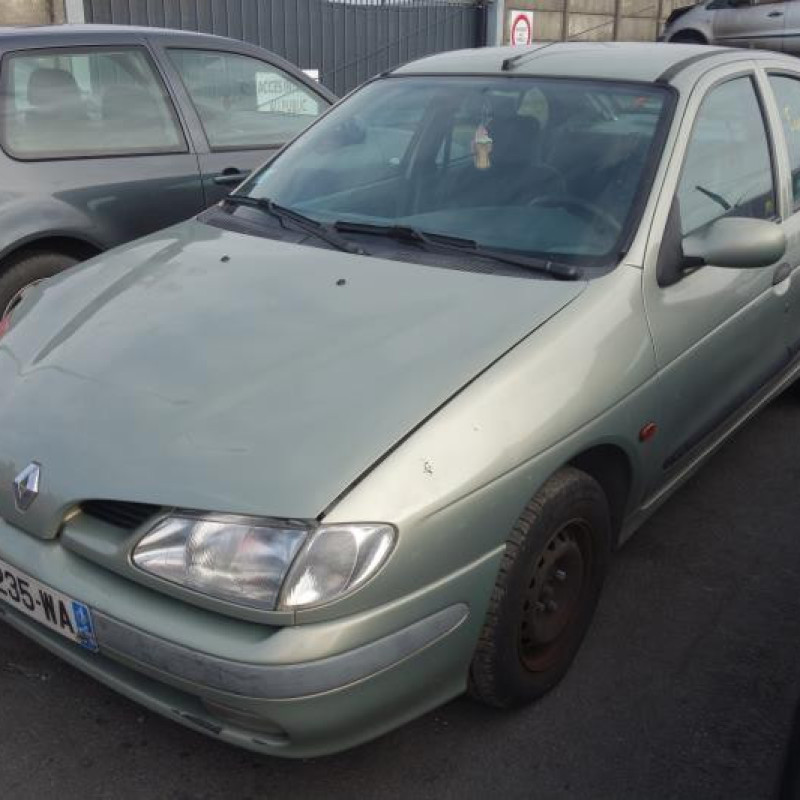 Boitier de prechauffage RENAULT MEGANE 1 Photo n°4