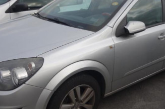 Verin de capot OPEL ASTRA H