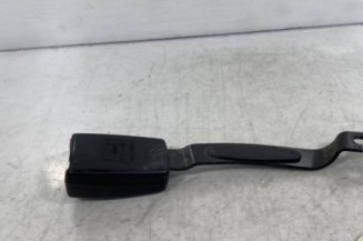 Attache ceinture avant gauche VOLKSWAGEN POLO 4