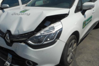 Fermeture de capot RENAULT CLIO 4