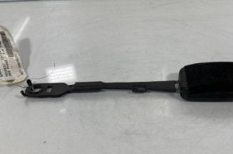 Attache ceinture avant gauche PEUGEOT 308 1