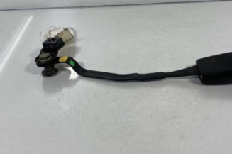 Attache ceinture avant gauche VOLKSWAGEN NEW BEETLE 1