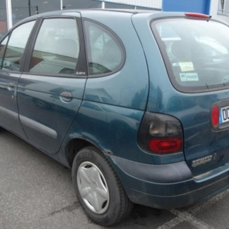 Pare choc arriere RENAULT SCENIC 1 Photo n°6