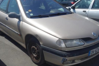 Pare choc arriere RENAULT LAGUNA 1