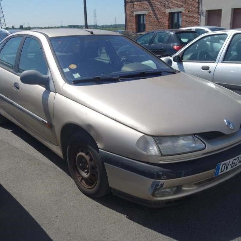 Pare choc arriere RENAULT LAGUNA 1 Photo n°5