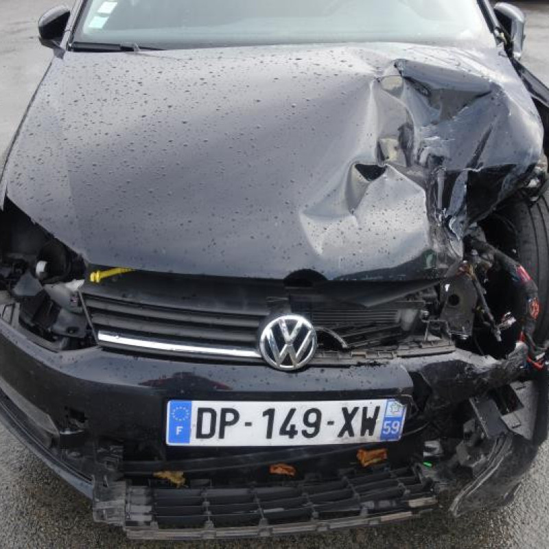 Vitre arriere droit VOLKSWAGEN POLO 5 Photo n°2