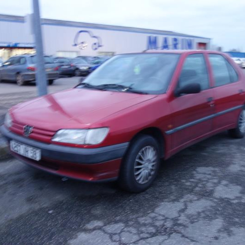 Pare choc arriere PEUGEOT 306 Photo n°4