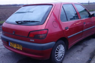 Pare choc arriere PEUGEOT 306