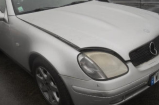 Bras essuie glace avant droit MERCEDES CLASSE SLK 170