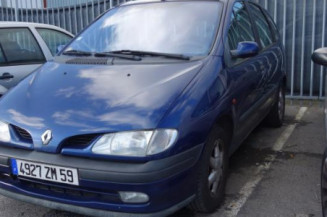 Vitre arriere gauche RENAULT SCENIC 1