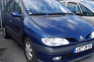 Vitre arriere gauche RENAULT SCENIC 1