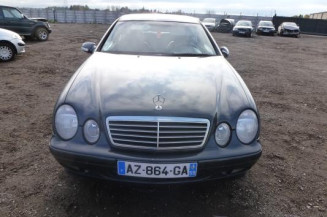 Custode arriere gauche MERCEDES CLASSE CLK 208 Photo n°1