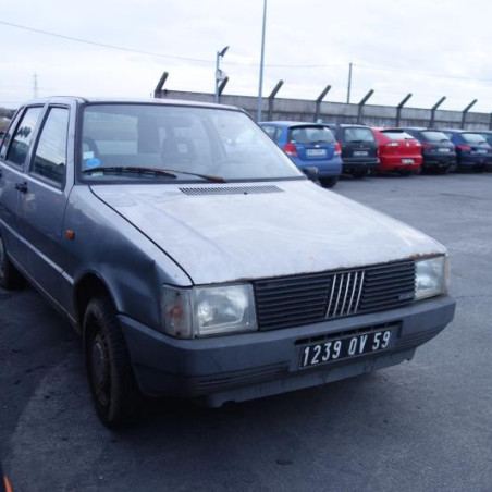 Vitre avant droit FIAT UNO