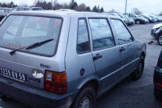 Vitre avant droit FIAT UNO