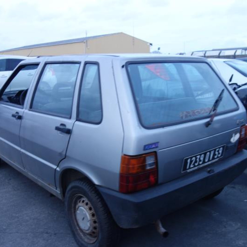 Vitre avant droit FIAT UNO Photo n°4