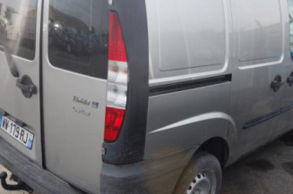 Fermeture de capot FIAT DOBLO 1