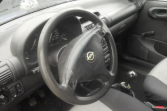 Vitre arriere droit OPEL CORSA B