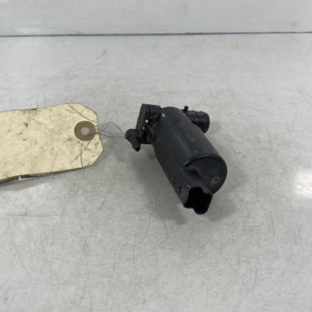 Pompe lave glace avant TOYOTA AYGO 1