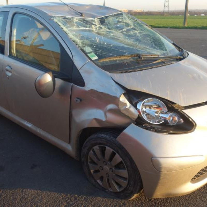 Pompe lave glace avant TOYOTA AYGO 1 Photo n°5