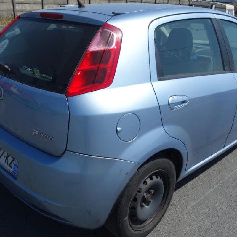 Poignee porte arriere gauche FIAT GRANDE PUNTO Photo n°6