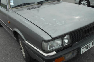 Vitre avant gauche AUDI 90 1