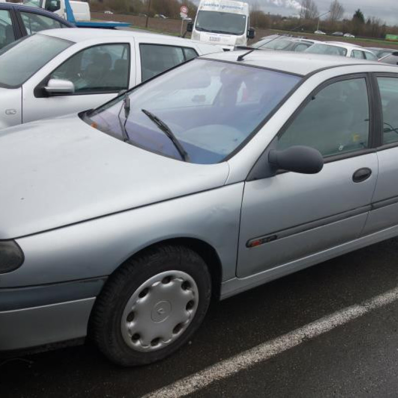 Ceinture avant droit RENAULT LAGUNA 1 Photo n°4