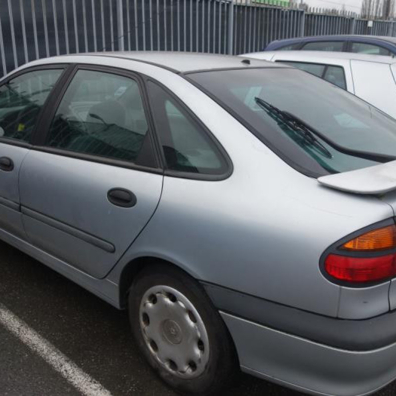 Ceinture avant droit RENAULT LAGUNA 1 Photo n°7