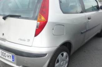 Vitre avant gauche FIAT PUNTO 2