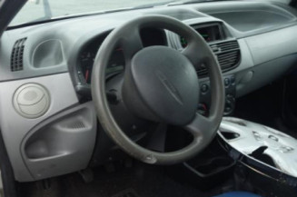 Vitre avant gauche FIAT PUNTO 2