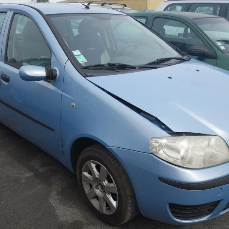 Vitre avant droit FIAT PUNTO 2 Photo n°2