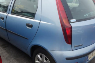 Vitre avant droit FIAT PUNTO 2