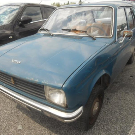 Vitre arriere droit PEUGEOT 104 Photo n°1