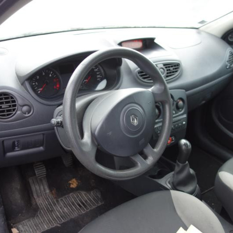 Plage arriere RENAULT CLIO 3 Photo n°5