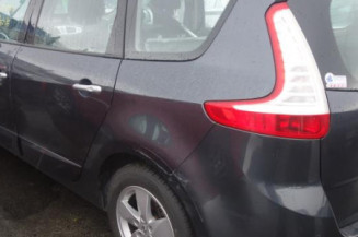 Poignee porte avant droit RENAULT GRAND SCENIC 3