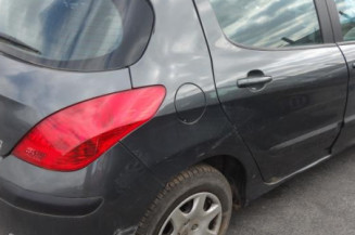 Vitre avant droit PEUGEOT 308 1