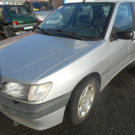 Calandre PEUGEOT 306