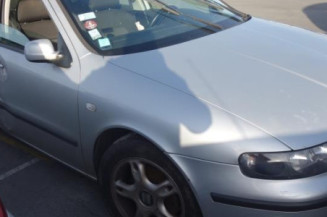 Anti brouillard droit (feux) SEAT TOLEDO 2