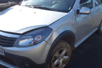 Vitre arriere gauche DACIA SANDERO 1