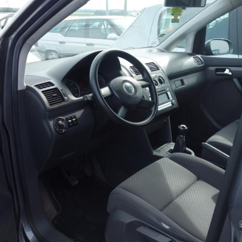 Renfort pare choc avant (traverse) VOLKSWAGEN TOURAN 1 Photo n°5